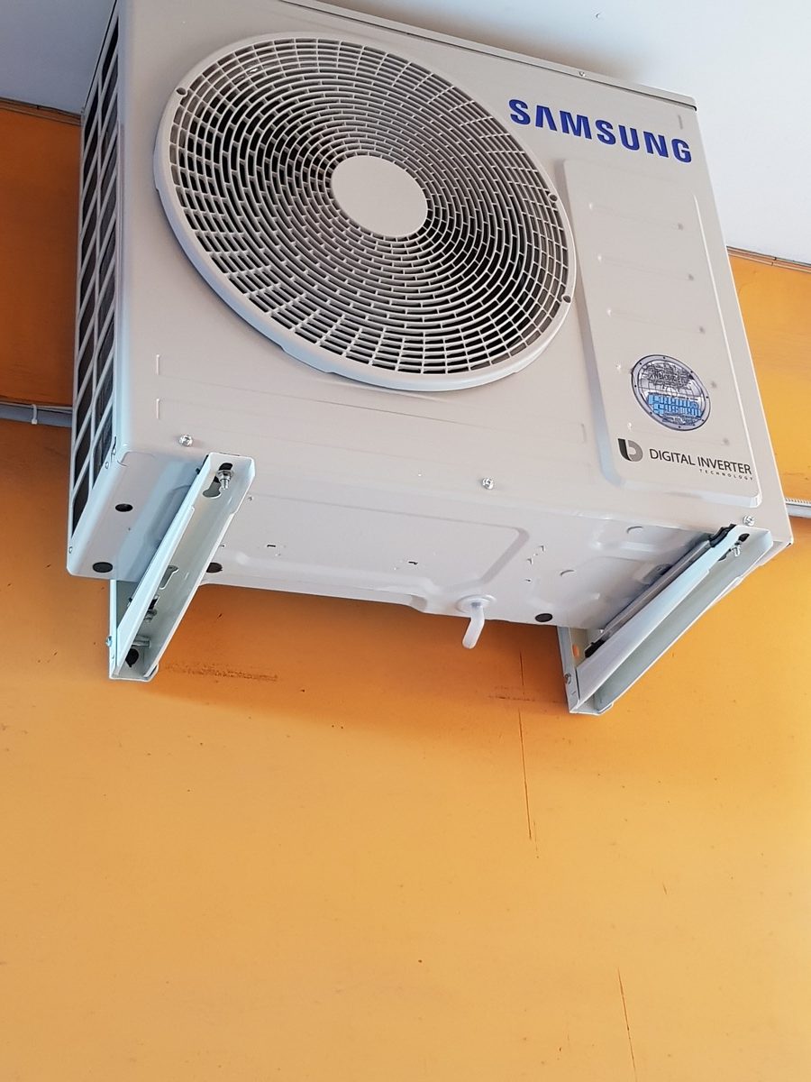 installazione-cassetta-samsung-wind-free-4