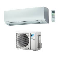CLIMATIZZATORE DAIKIN BLUEEVOLUTION INVERTER SERIE COMFORA 9000 BTU R32 WIFI