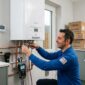 Tecnico Freddo System al lavoro su una caldaia Termotek